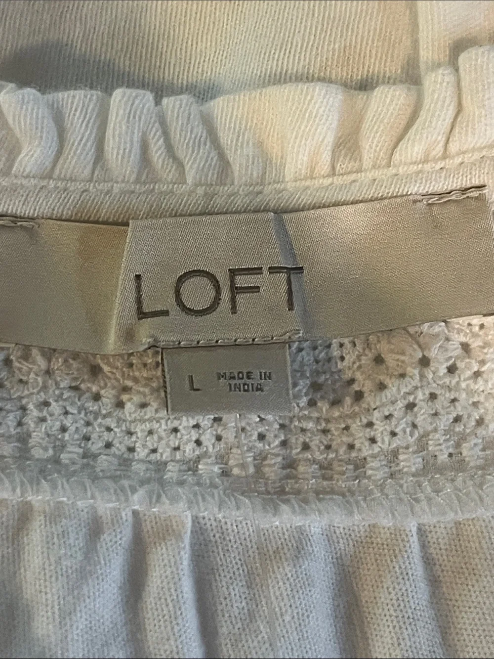 Ann Taylor LOFT White Eyelet Lace Peasant Blouse Top Size L NWT